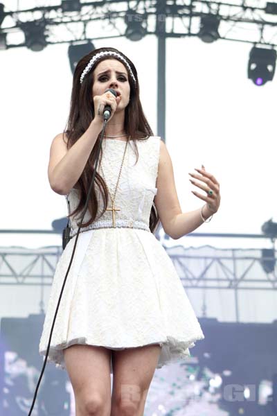 LANA DEL REY - 2012-07-01 - BELFORT - Presqu'ile du Malsaucy - Elizabeth Woolridge Grant